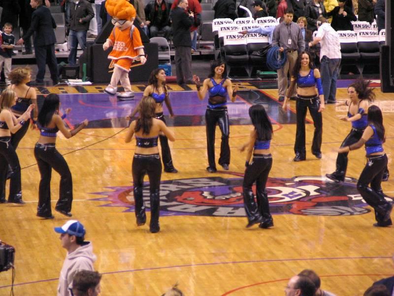 Raptors - 02.04.2005 440.jpg